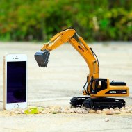 Huina 1710 1:50 Scale Alloy Excavator Static
