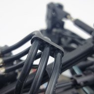 Entretoises de câblage Ultimate Racing en fibre de carbone